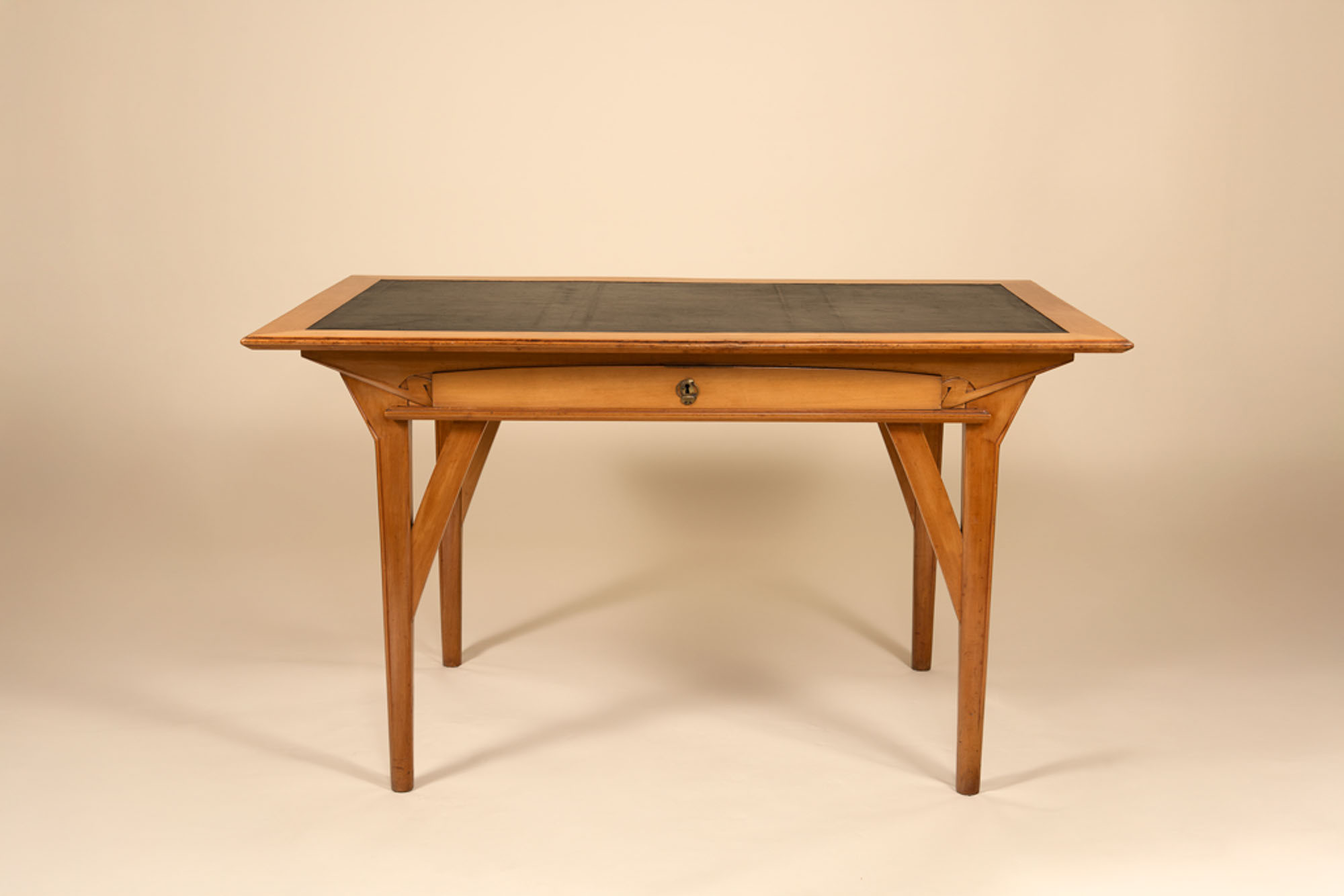 Henry Van de Velde_Sycamore desk