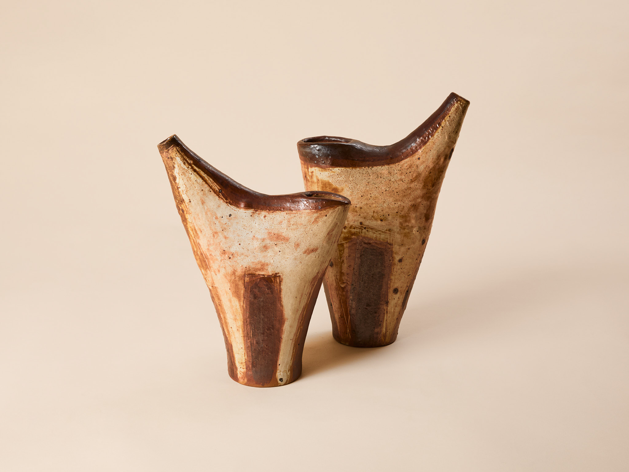 Vassil Ivanoff_ Anthropomorphic vases